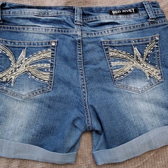 Red Rivet Shorts - Picture 4 of 5